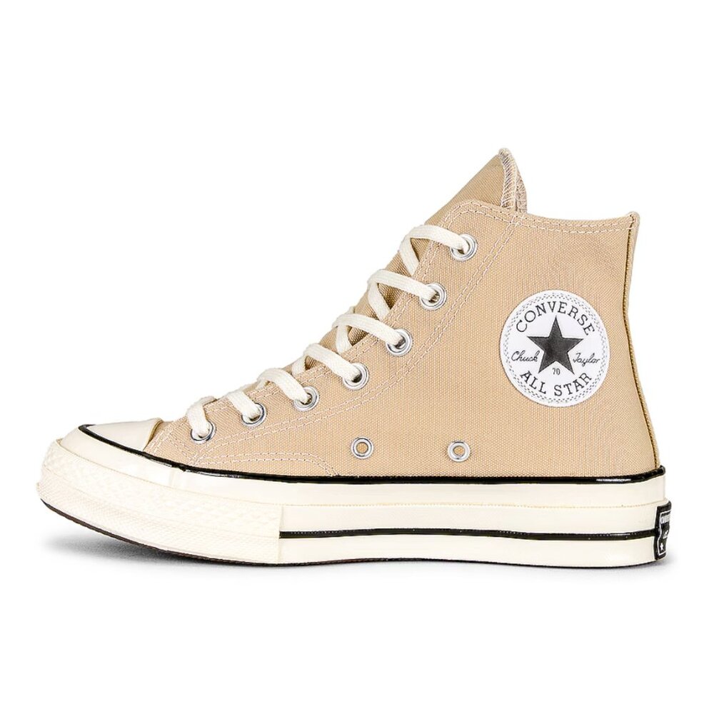 Chuck 70 Sneaker Converse Size: M6.5 / W 8.5 Color: Oat Milk, Egret, & Black
